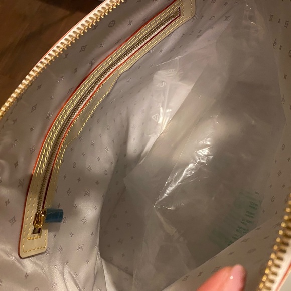 Louis Vuitton Top Handle Handbag - Picture 9 of 10